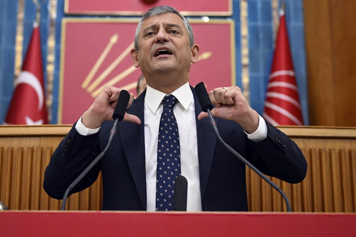 Özgür Özel CHP’den istifa etti, YENİ Parti resmen kuruldu