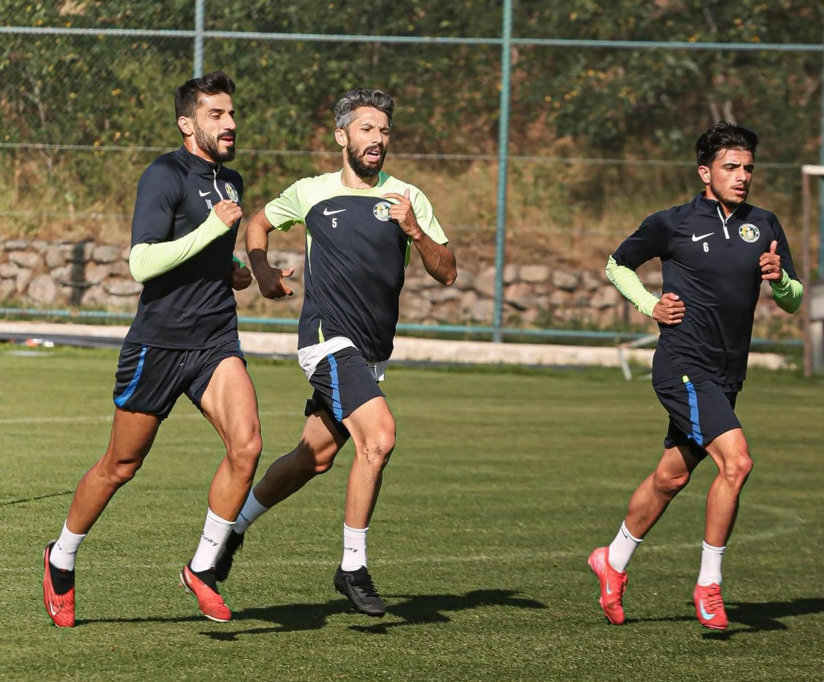 Şanlıurfaspor ilk etap kampını tamamladı