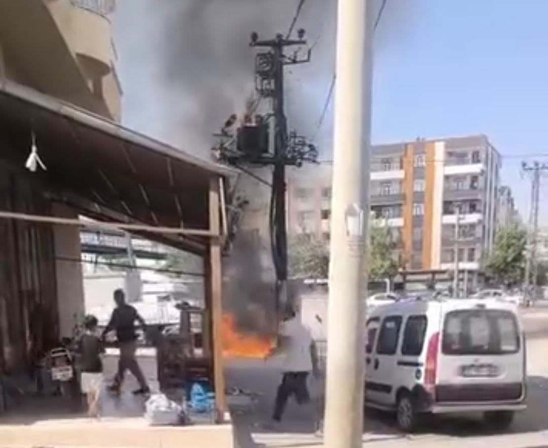 Eyyübiye’de trafo alev alev yandı: Mahallede korku dolu anlar
