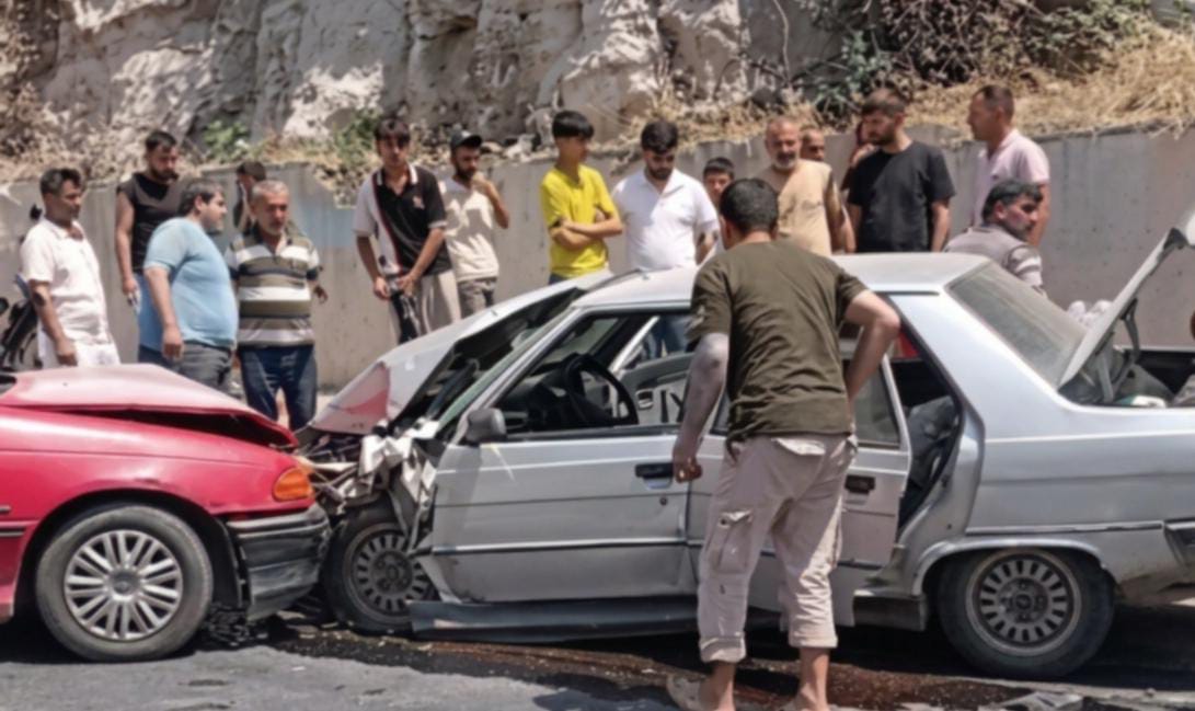 Birecik’te tünel çıkışında feci çarpışma: 1’i ağır 3 yaralı