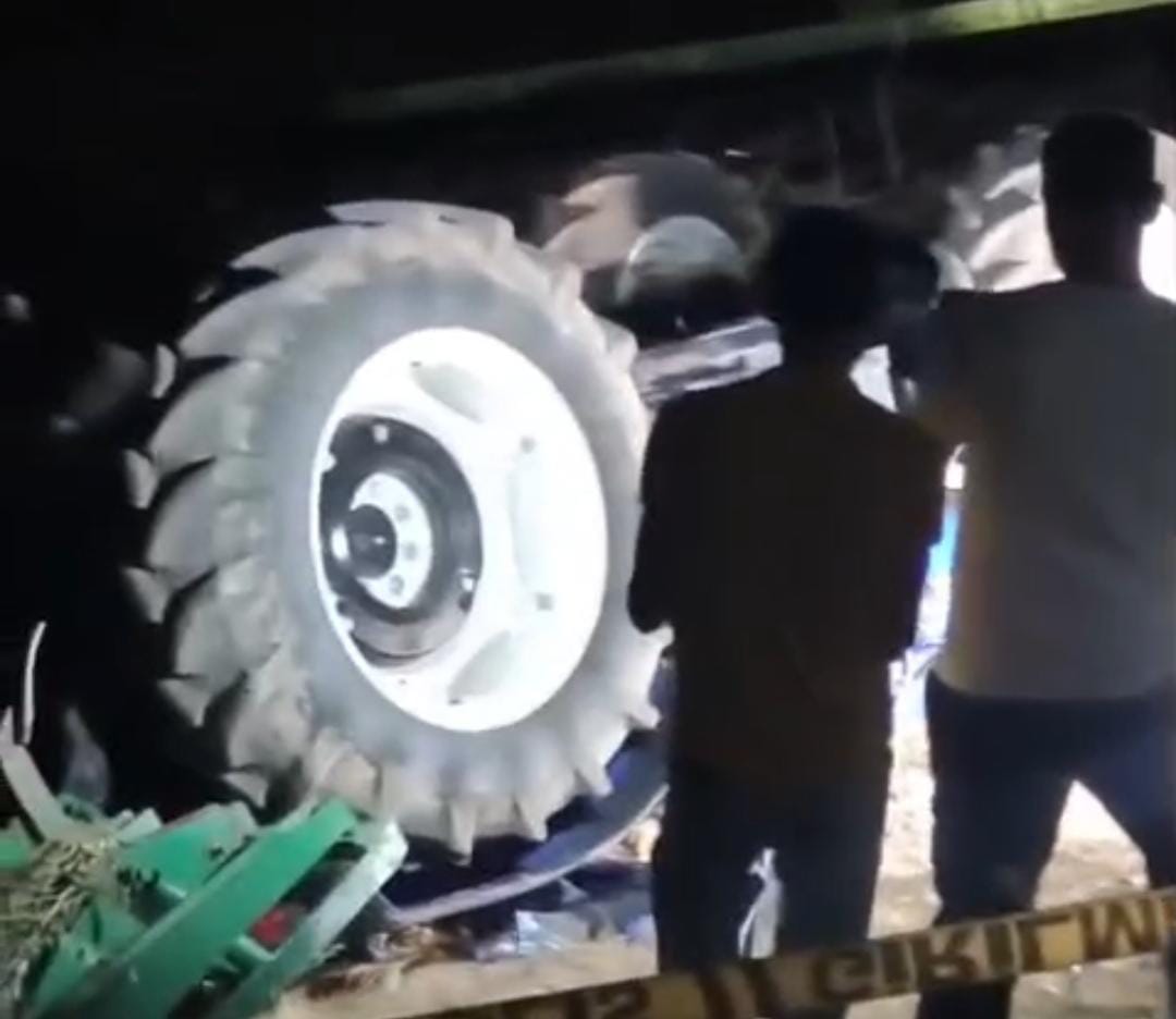 Bozova’da traktör devrildi: 1 ölü