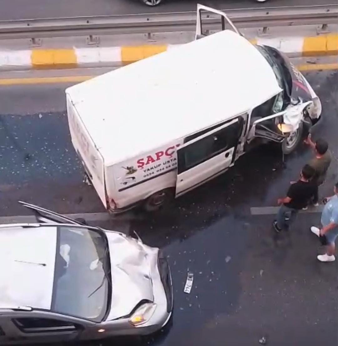Uçaksavar Kavşağı’nda yakıt sızıntısı alarmı! 2 yaralı