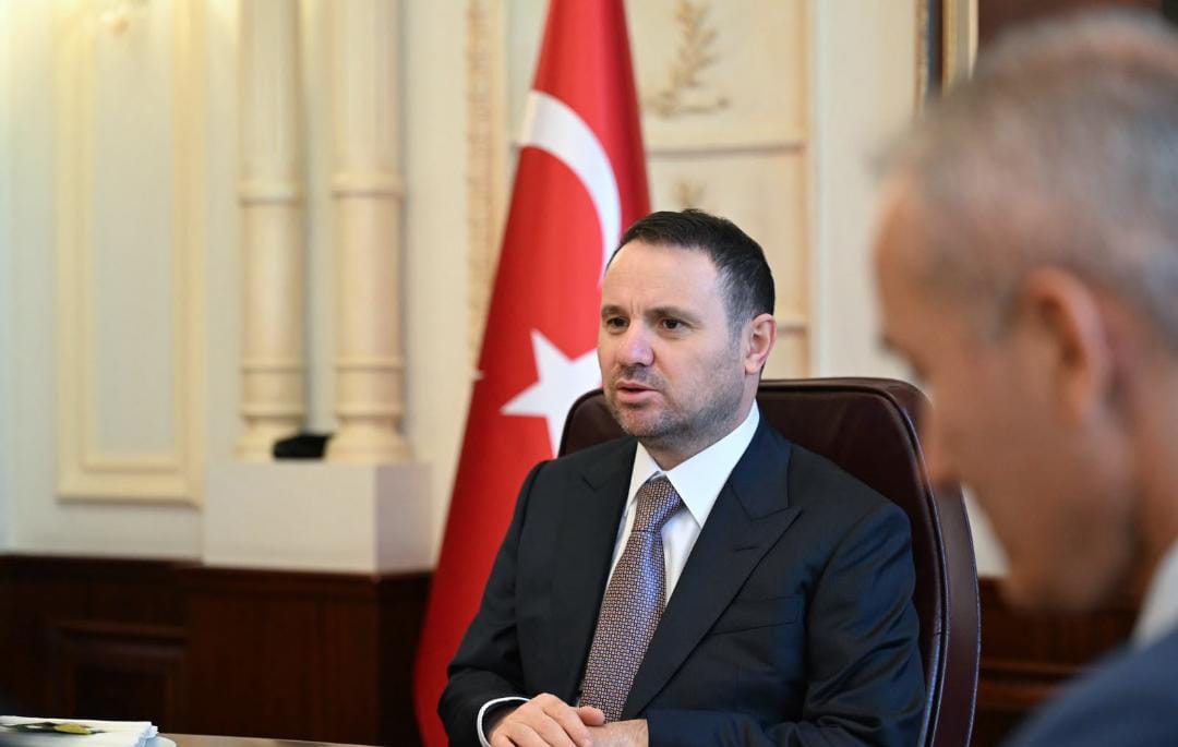 Eğitimin ilk gününde dev operasyon!
