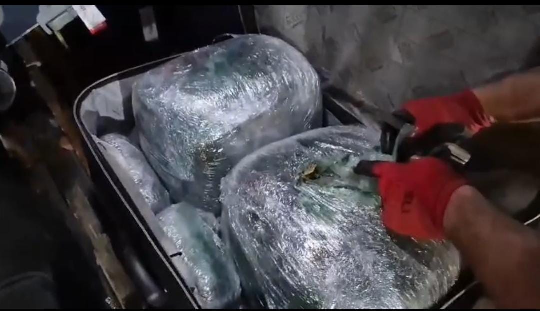 Şanlıurfa’da yolcu otobüsüne narko darbe!
