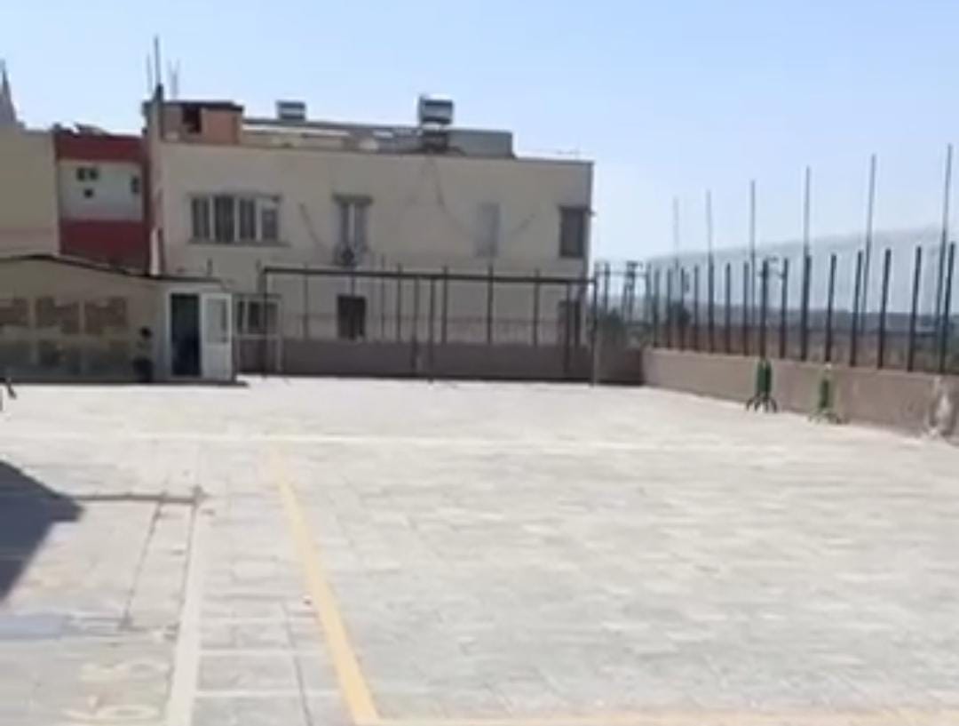Şanlıurfa’da okul bahçesi değil ‘dam’ sıcaklığı!