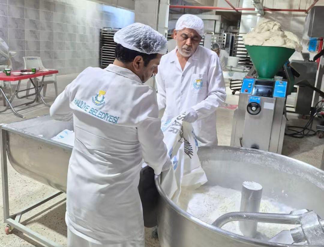 Haliliye Belediyesi ekmek üretim tesisinden aşevine günlük destek