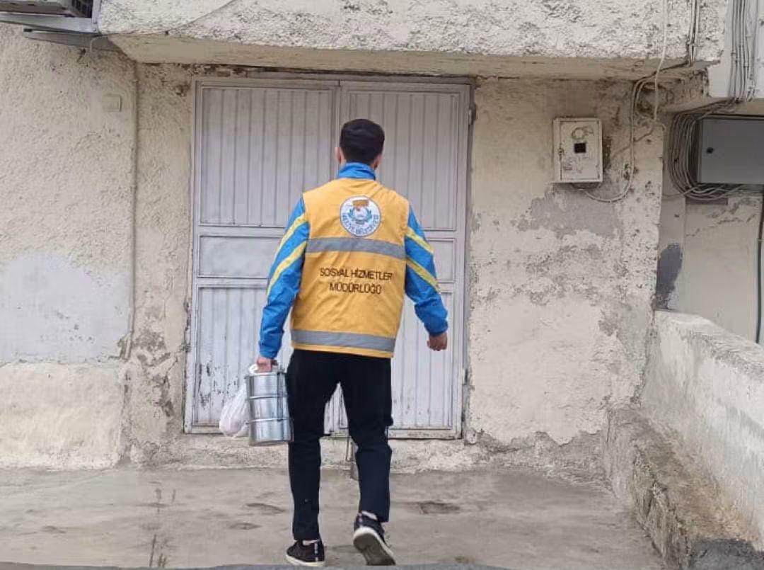 Haliliye’de her gün 5 bin 73 vatandaşa sıcak yemek ulaştırılıyor