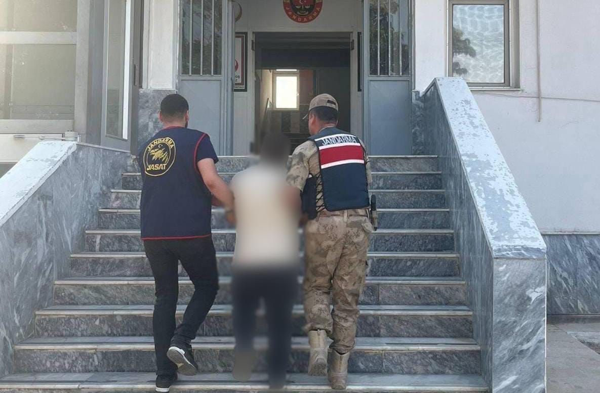 Şanlıurfa'da firari hükümlü jandarmadan kaçamadı