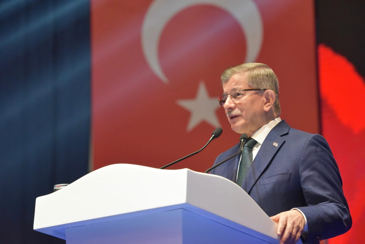 Gelecek partisi kapanıyor mu? Davutoğlu'ndan kritik açıklama