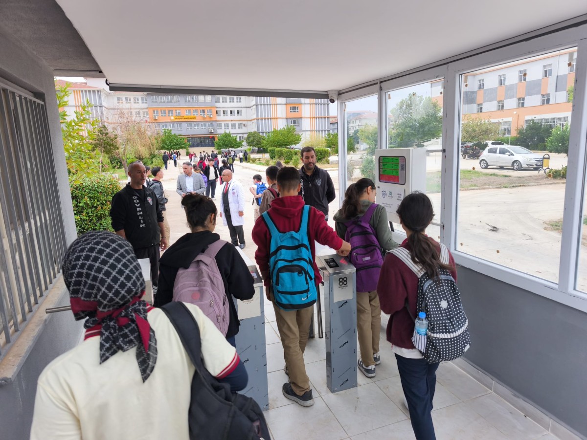 Viranşehir Anadolu Lisesi’nde örnek uygulama